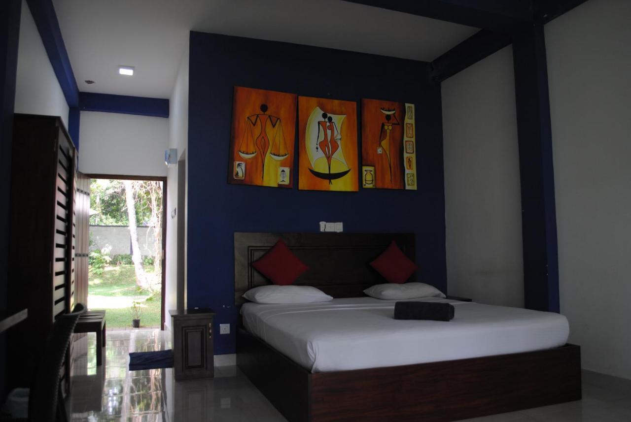 Bridge Hotel Negombo Kimbulapitiya Exterior foto