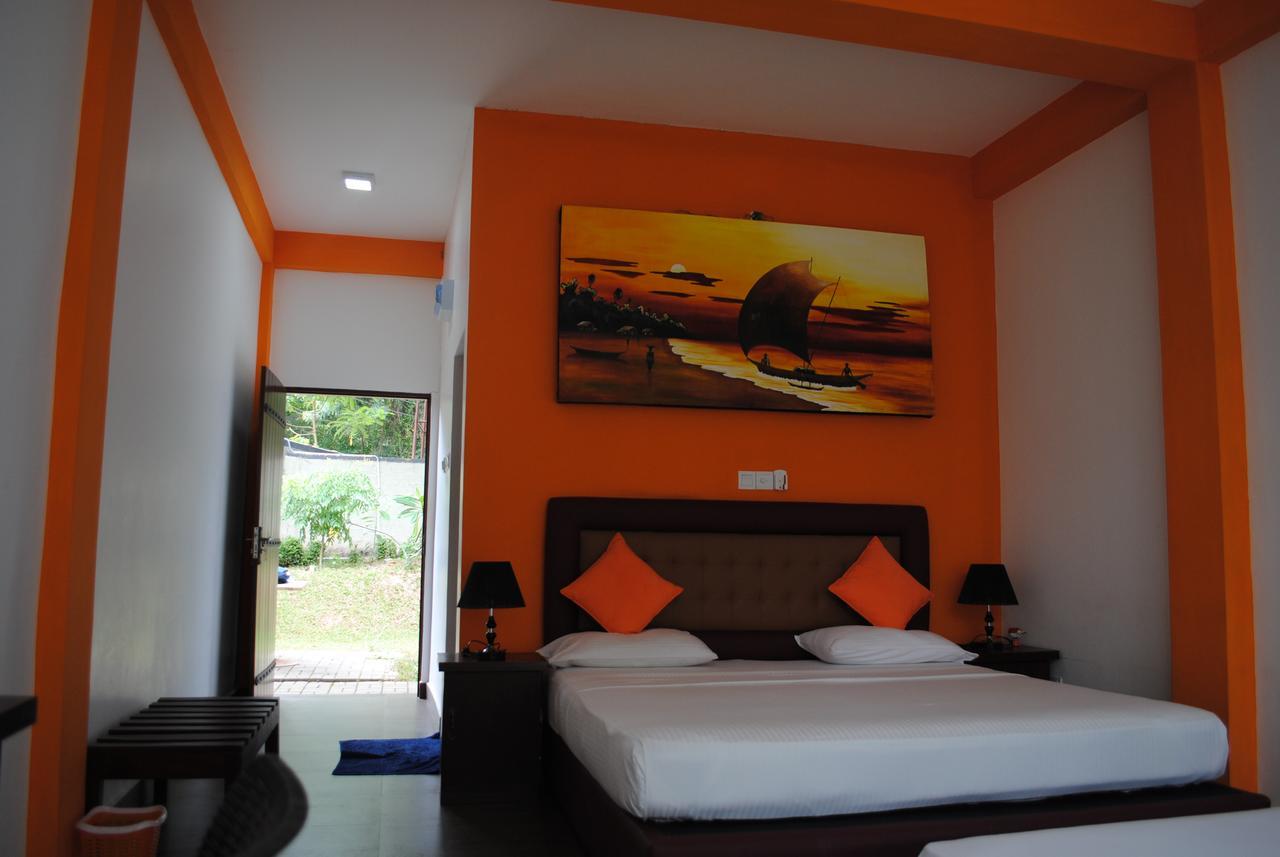 Bridge Hotel Negombo Kimbulapitiya Exterior foto