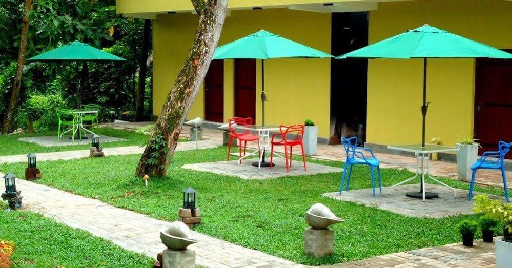 Bridge Hotel Negombo Kimbulapitiya Exterior foto